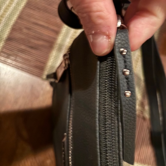 Medium sized Rosetti purse. New. - Picture 3 of 9